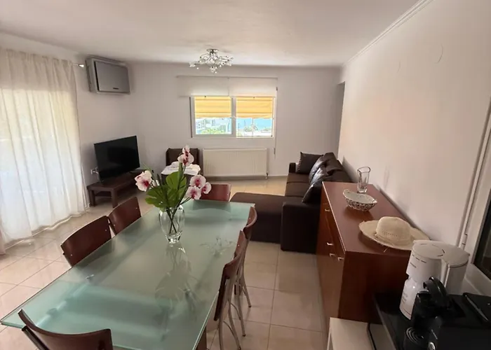 Дом отдыха Peramos Sea View *